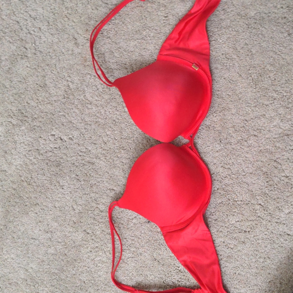 Victoria's Secret Very Sexy Push-Up 32C